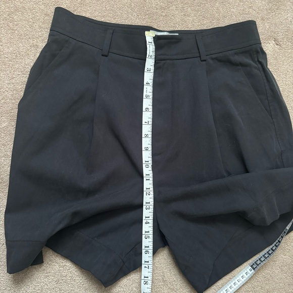 NWT The TENCEL™ Way-High® Drape Short in black size 12 - Picture 11 of 12